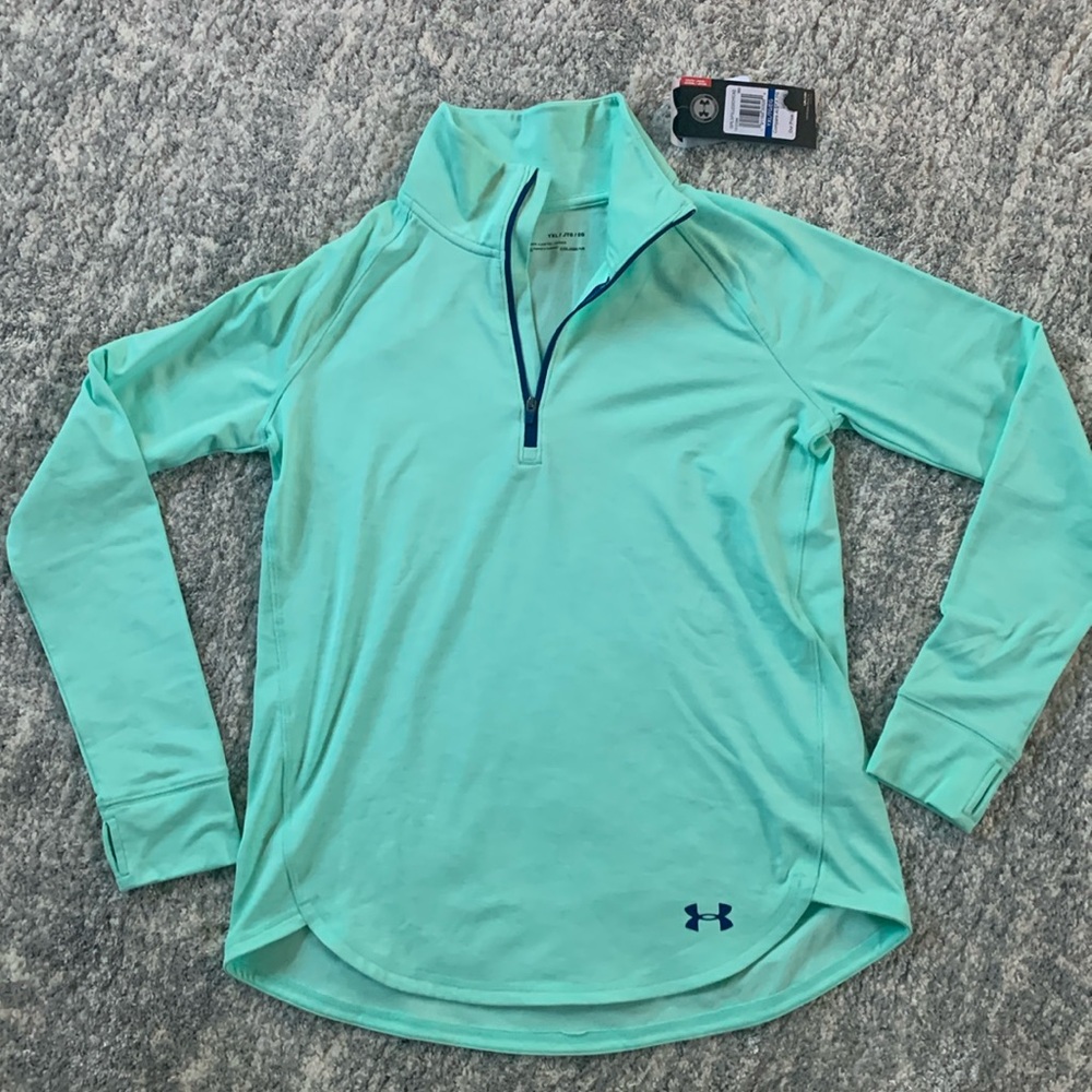 Under armour YXL pullover new with tags